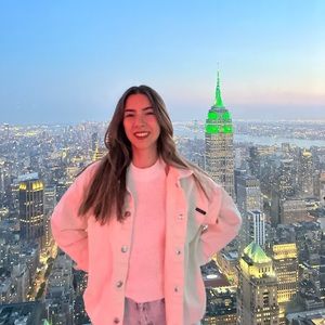 Meet your Posher, Izel